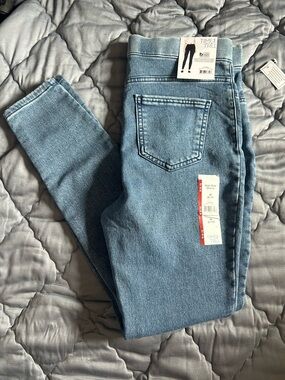 Time and Tru Light Blue High-Rise Slim Jeggings